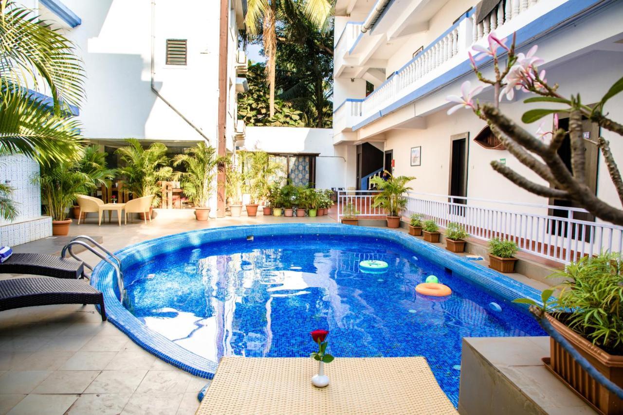 Hotel Mulberry Mint Calangute Goa Esterno foto